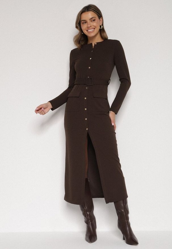 Born2be - Brązowa Sukienka Koszulowa z Wiskozą Guzikami i Paskiem Vetienne. Okazja: na co dzień. Kolor: brązowy. Materiał: wiskoza. Typ sukienki: koszulowe. Styl: casual