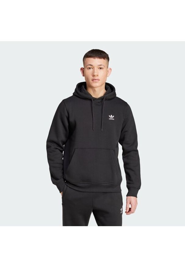 Adidas - adidas Bluza Trefoil Essentials IY4930 Czarny Regular Fit. Kolor: czarny. Materiał: syntetyk