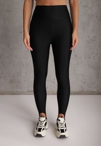 Renee - Czarne Legginsy High Waist z Zapiętkami Oliviera. Okazja: na co dzień. Stan: podwyższony. Kolor: czarny. Materiał: materiał. Długość: krótkie. Styl: casual, sportowy #2