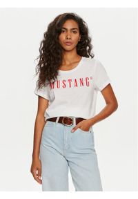 Mustang T-Shirt Alma 1013933 Biały Regular Fit. Kolor: biały. Materiał: bawełna