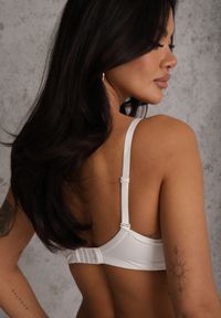 Renee - Jasnobeżowy Biustonosz Push Up o Gładkim Wykończeniu z Cyrkoniową Aplikacją Claronei. Kolor: beżowy. Rodzaj stanika: push-up. Wzór: gładki, aplikacja #5