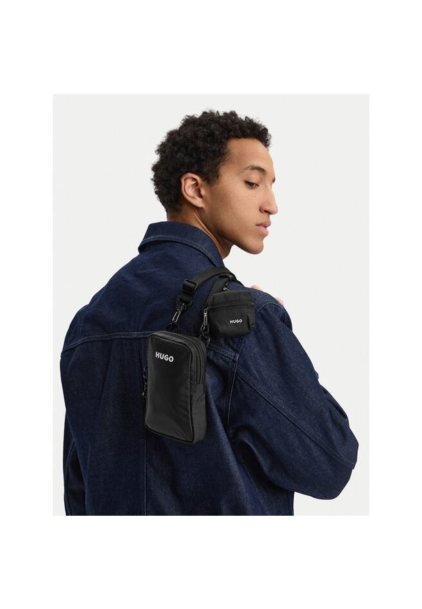 Hugo - Saszetka HUGO. Kolor: czarny