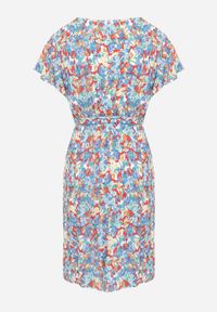 Born2be - Niebiesko-Czerwona Sukienka Midi z Wiskozowej Tkaniny w Kwiaty Relas. Typ kołnierza: dekolt kopertowy. Kolor: niebieski. Materiał: wiskoza, tkanina. Długość rękawa: krótki rękaw. Wzór: kwiaty. Typ sukienki: kopertowe. Styl: wakacyjny. Długość: midi #3