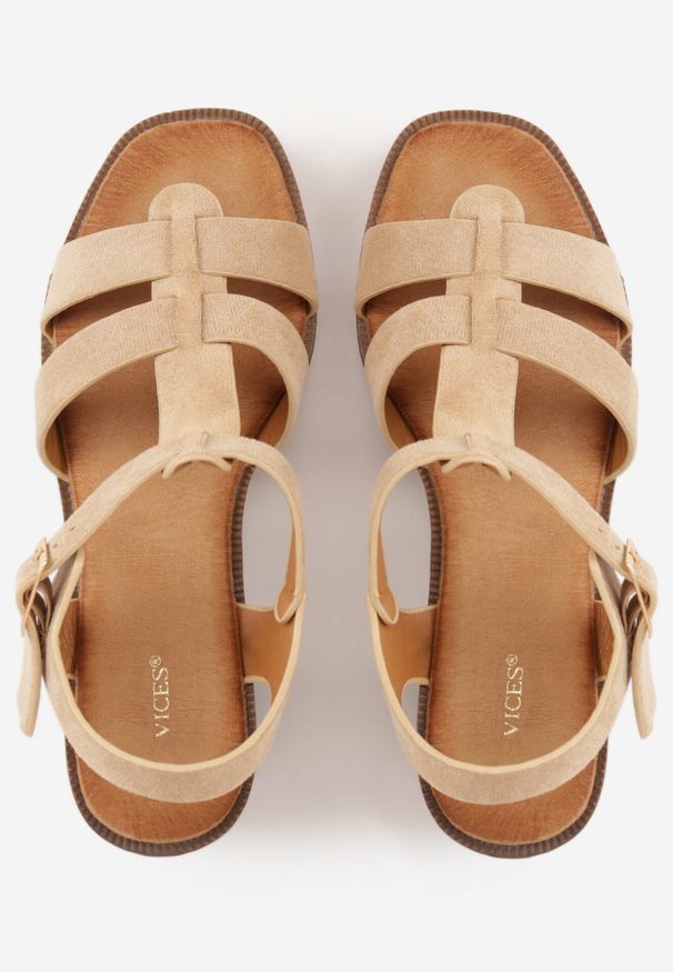 Born2be - Ciemnobeżowe Sandały VICES na Platformie i Obcasie z Dwoma Paskami Noemala. Okazja: na co dzień. Zapięcie: pasek. Kolor: beżowy. Materiał: jeans. Wzór: ażurowy. Obcas: na obcasie. Styl: casual, elegancki, klasyczny. Wysokość obcasa: średni