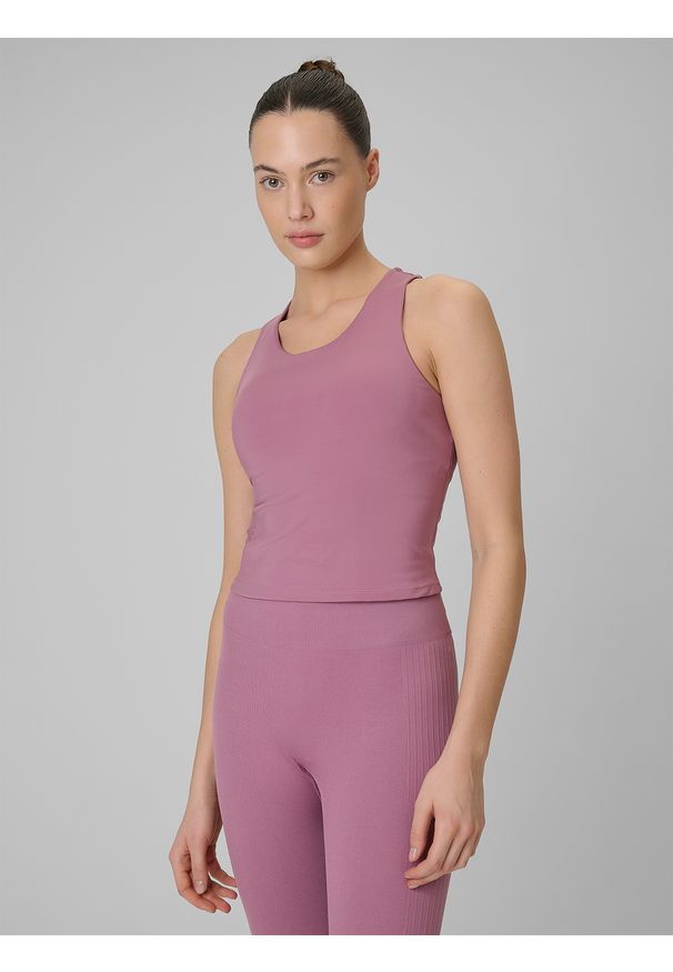 4f - 4F Crop-top treningowy szybkoschnący damski - różowy L. Kolor: beżowy. Materiał: guma, elastan, tkanina, materiał, włókno, syntetyk