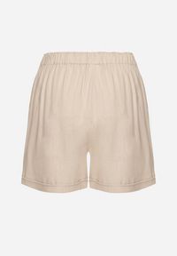 Born2be - Jasnobeżowe Klasyczne Szorty z Lnem z Gumką w Talii i Kieszeniami Filarenea. Okazja: na co dzień. Kolor: beżowy. Materiał: len. Długość: krótkie. Styl: klasyczny #3