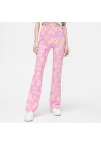 Cropp - Różowe spodnie flare w kwiaty - Różowy. Kolor: różowy. Wzór: kwiaty