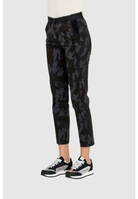 Aeronautica Militare - AERONAUTICA MILITARE Spodnie chinosy damskie w czarne moro, Rozmiar 38 IT - 34 EU. Kolor: czarny. Materiał: bawełna. Wzór: moro #2