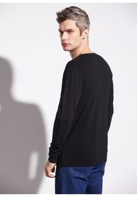 Ochnik - Czarny sweter męski. Okazja: na co dzień. Kolor: czarny. Materiał: materiał. Długość: długie. Styl: casual #2