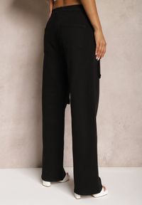 Renee - Czarne Bawełniane Spodnie Bojówki z Prostymi Nogawkami i Kieszeniami z Klapami Aranduil. Kolor: czarny. Materiał: bawełna. Styl: elegancki #5