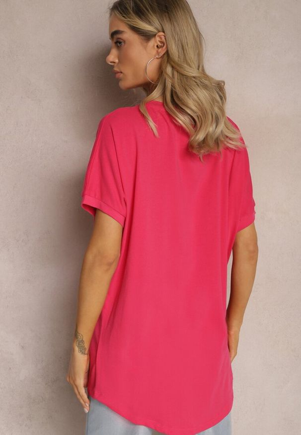 Renee - Ciemnoróżowy T-shirt Oversize o Przedłużonym Kroju Echinopa. Okazja: na co dzień, na imprezę. Kolor: różowy. Materiał: jeans, bawełna. Sezon: lato. Styl: casual