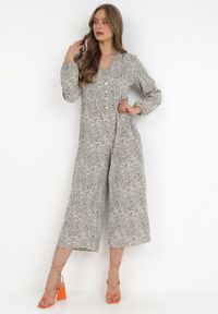 Born2be - Biało-Zielony Kombinezon Pyrhele. Okazja: na co dzień. Kolor: zielony. Długość: długie. Wzór: nadruk. Styl: casual, elegancki #1