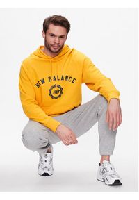 New Balance Bluza Dukserica Sport Seasonal French Terry MT31901 Żółty Relaxed Fit. Kolor: żółty. Materiał: bawełna. Styl: sportowy