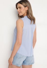 Born2be - Niebieska Wiskozowa Koszula Ozdobiona Kieszeniami Lumevare. Okazja: na co dzień. Kolor: niebieski. Materiał: wiskoza. Wzór: aplikacja. Styl: elegancki, casual #4