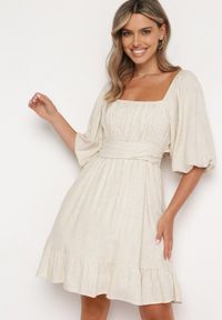 Born2be - Beżowa Rozkloszowana Sukienka z Wiskozą i Lnem z Gumką w Talii Falbanką i Podszewką Vilemia. Okazja: na co dzień. Kolor: beżowy. Materiał: len, wiskoza. Typ sukienki: rozkloszowane, proste. Styl: casual #4