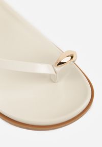 Born2be - Beżowe Sandały w Stylu Japonek na Grubej Podeszwie z Metaliczną Aplikacją na Palcu Nosefia. Okazja: na co dzień. Kolor: beżowy. Materiał: jeans. Wzór: aplikacja. Styl: casual, elegancki #7