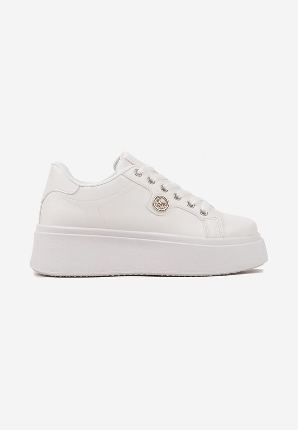 Renee - Białe Sneakersy na Grubej Podeszwie z Metalowym Detalem Aelippa. Zapięcie: sznurówki. Kolor: biały. Materiał: jeans. Wzór: aplikacja
