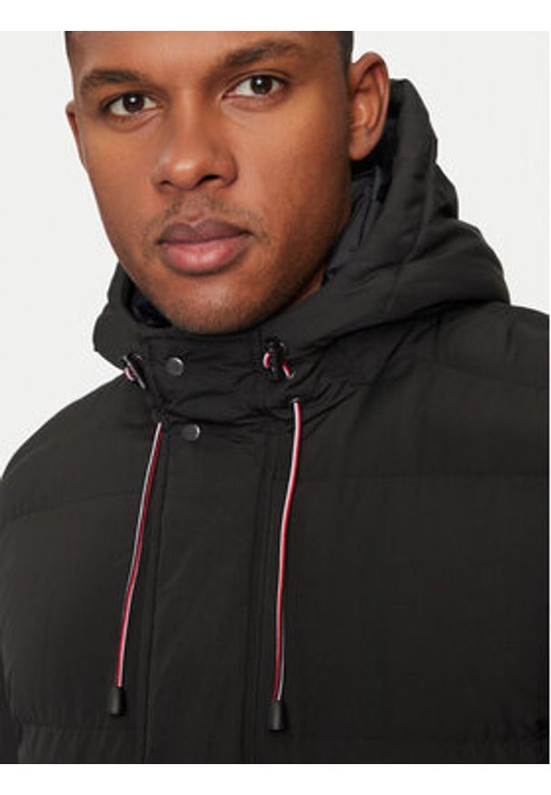 Hechter Paris Kurtka puchowa 45018 142213 Czarny Regular Fit. Kolor: czarny. Materiał: syntetyk