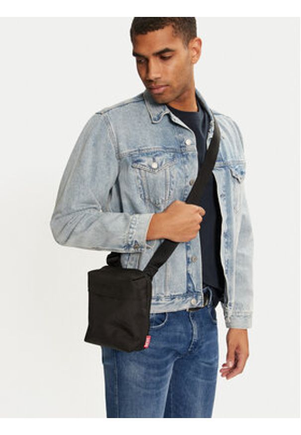 Diesel Saszetka X09865 P6336 Czarny. Kolor: czarny. Materiał: materiał
