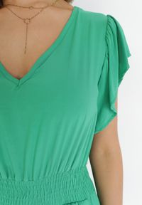 Born2be - Zielona Wiskozowa Sukienka z Kopertowym Dołem i Dekoltem Lail. Kolor: zielony. Materiał: wiskoza. Typ sukienki: kopertowe #4