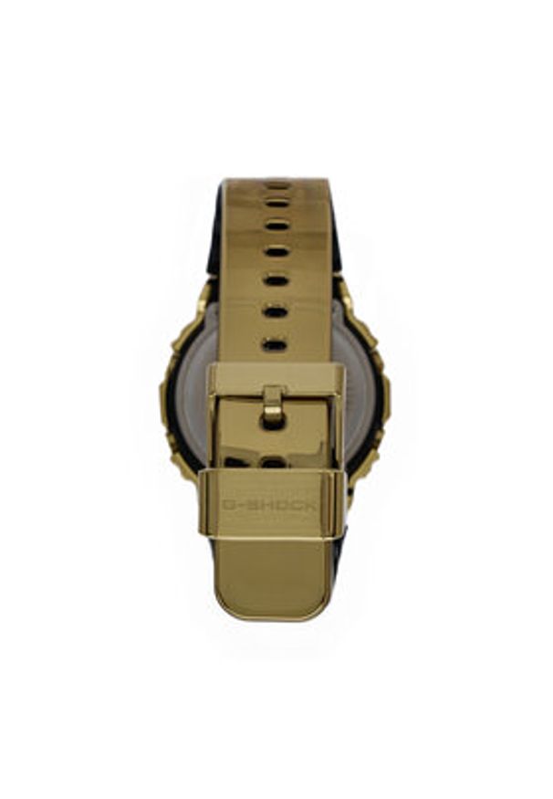 G-Shock Zegarek GM-5600YMG-9ER Złoty. Kolor: złoty. Materiał: syntetyk