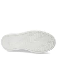 Beżowe Sneakersy Carinii Modne Skórzane Buty. Kolor: biały. Materiał: skóra. Szerokość cholewki: normalna. Wzór: aplikacja. Obcas: na obcasie. Wysokość obcasa: średni #7