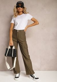 Renee - Ciemnozielone Spodnie o Szerokim Fasonie z Kieszeniami w Stylu Cargo Adileva. Kolor: zielony. Długość: długie. Styl: elegancki