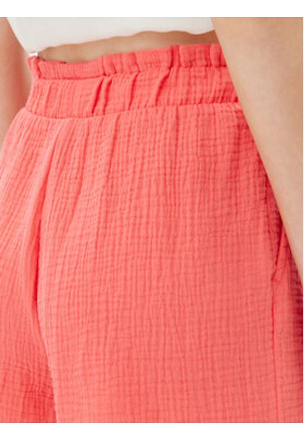 Vero Moda Szorty materiałowe Natali 10279687 Różowy Baggy Fit. Kolor: różowy. Materiał: bawełna