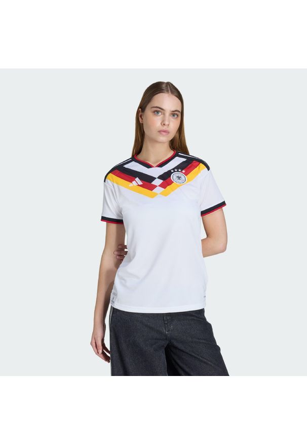 Adidas - Koszulka podstawowa Niemcy 26. Kolor: czerwony, czarny, wielokolorowy, biały. Technologia: ClimaCool (Adidas). Sport: piłka nożna