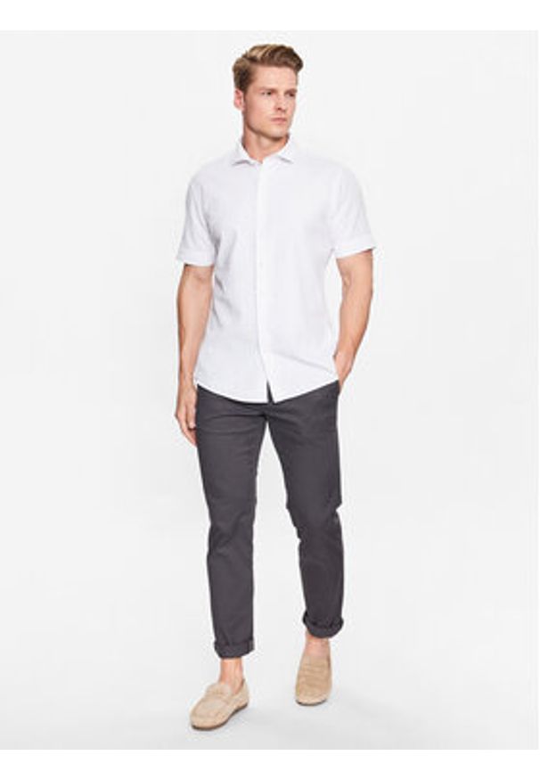 Lindbergh Koszula 30-203431 Biały Slim Fit. Kolor: biały. Materiał: bawełna