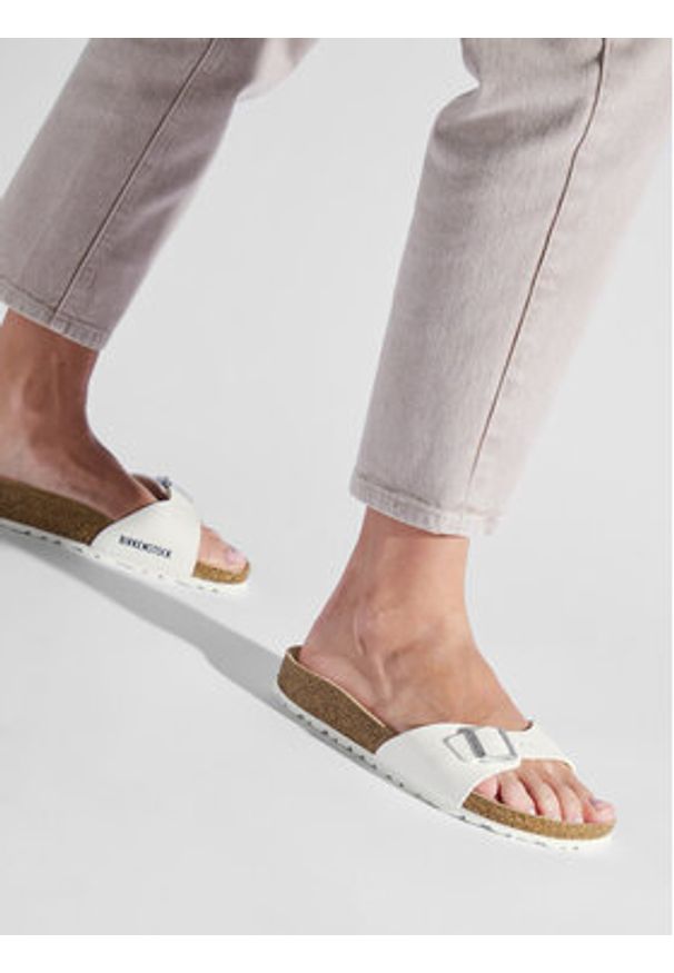 Birkenstock Klapki Madrid 0040733 Biały. Kolor: biały. Materiał: skóra