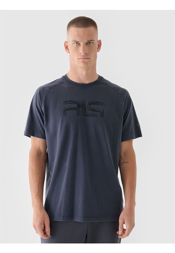 4f - 4F T-shirt oversize męski 4F x Robert Lewandowski - szary XL. Kolor: szary. Materiał: dzianina, bawełna, jersey. Długość rękawa: krótki rękaw. Długość: krótkie. Wzór: gładki, nadruk, ze splotem. Styl: klasyczny