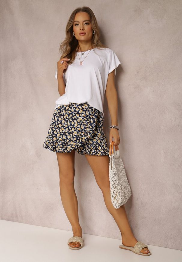 Renee - Granatowe Spódnico-Szorty Chloronice. Kolor: niebieski. Materiał: tkanina. Wzór: kwiaty