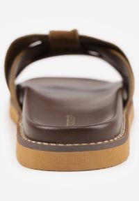 Born2be - Zielone Klapki VICES z Przeplatanymi Paskami Anreene. Okazja: na co dzień. Kolor: zielony. Materiał: len. Wzór: paski. Styl: casual, klasyczny, elegancki #9