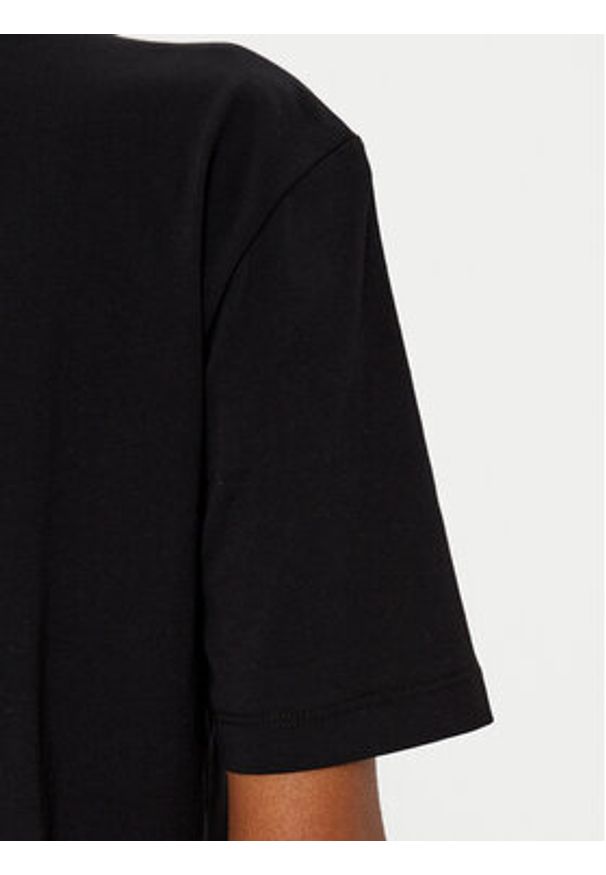 Patrizia Pepe T-Shirt 8M1612/J089-K103 Czarny Regular Fit. Kolor: czarny. Materiał: bawełna