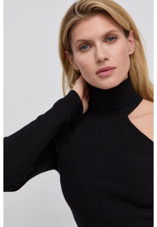 BARDOT - Bardot - Sweter. Okazja: na co dzień. Typ kołnierza: golf. Kolor: czarny. Materiał: dzianina. Długość rękawa: długi rękaw. Długość: długie. Styl: casual