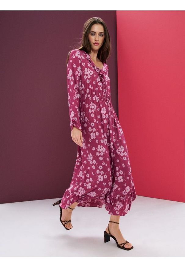 Sinsay - Sukienka midi z falbanami i wiązaniem przy dekolcie - wielobarwny. Długość: midi