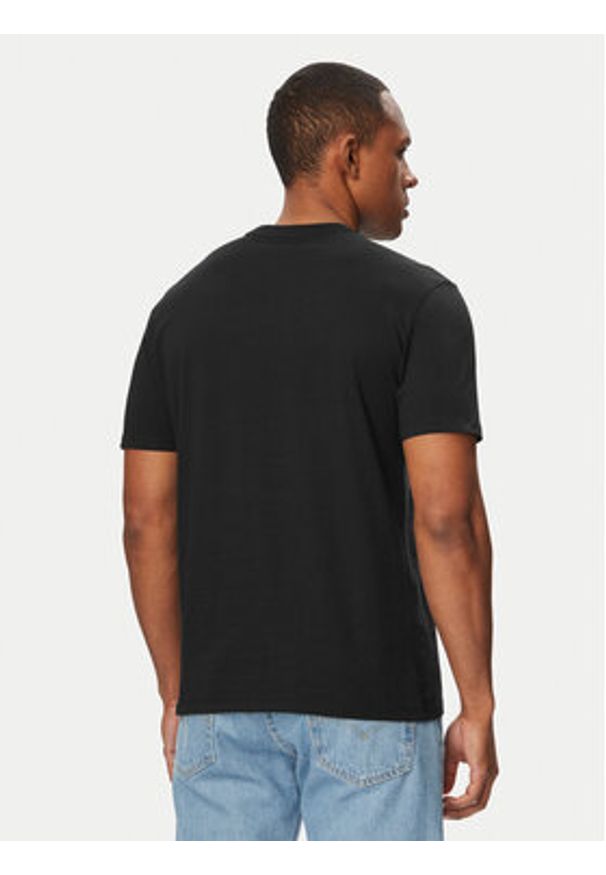 Calvin Klein Jeans T-Shirt LV04RG837G Czarny Regular Fit. Kolor: czarny. Materiał: bawełna