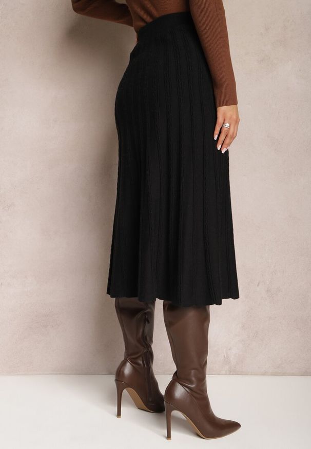Renee - Czarna Dzianinowa Spódnica Trapezowa Midi Arion. Kolor: czarny. Materiał: dzianina. Styl: elegancki