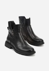 Born2be - Czarne Asymetryczne Botki Zdobione Suwakiem i Wycięciami w Cholewce Balles. Okazja: na co dzień, na imprezę. Kolor: czarny. Materiał: jeans. Szerokość cholewki: normalna. Wzór: aplikacja. Obcas: na obcasie. Styl: elegancki, casual, klasyczny. Wysokość obcasa: średni #4