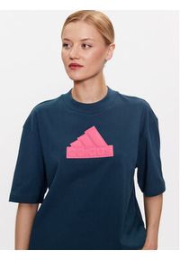 Adidas - adidas T-Shirt Future Icons Badge of Sport Boyfriend T-Shirt IM2539 Turkusowy Loose Fit. Kolor: turkusowy. Materiał: bawełna. Styl: sportowy #2