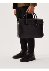 Kazar - Miejskie sneakersy ze skóry licowej. Wysokość cholewki: przed kolano. Zapięcie: rzepy. Kolor: czarny. Materiał: skóra. Szerokość cholewki: normalna #5