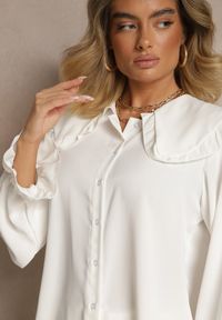 Renee - Biała Koszula Ozdobiona Falbankami i Kołnierzykiem Evirana. Okazja: na co dzień. Typ kołnierza: kołnierz z falbankami. Kolor: biały. Materiał: jeans. Długość rękawa: długi rękaw. Długość: długie. Wzór: aplikacja. Styl: elegancki, casual #4