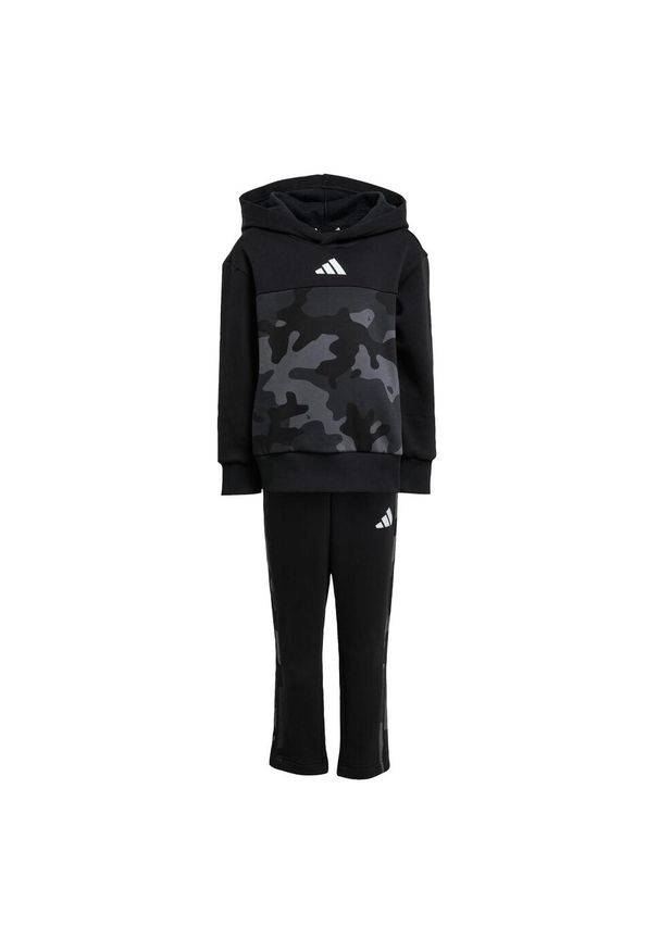 Adidas - Dres Seasonal Essentials Little Kids Camo Fleece Jogger Set. Kolor: biały, wielokolorowy, czarny. Materiał: dresówka