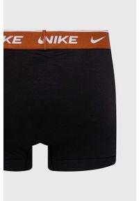 Nike bokserki 3-pack męskie kolor bordowy. Kolor: brązowy. Materiał: tkanina, skóra, włókno #5