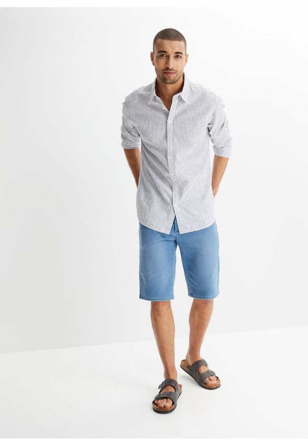 bonprix - Bermudy dresowe w optyce dżinsowych, w wygodnym fasonie, Regular Fit. Kolor: niebieski
