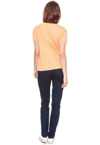 Wrangler - WRANGLER T SHIRT DAMSKI DRAPE TEE APRICOT NECTAR W7016DI65 112130884. Wzór: nadruk. Styl: vintage #9