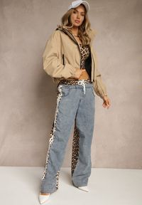 Renee - Ciemnobeżowa Kurtka w Stylu Streetwear z Kapturem Oversize Nativiona. Okazja: na co dzień. Typ kołnierza: kaptur. Kolor: beżowy. Materiał: jeans. Styl: casual #4