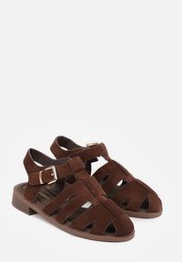 Renee - Ciemnobrązowe Sandały o Fasonie Gladiatorek z Paskiem ze Sprzączką Abma. Okazja: na co dzień. Zapięcie: pasek. Kolor: brązowy. Styl: casual #9