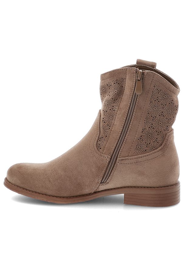 Botki damskie S.Barski, cholewka z materiału ażurowe wykończenie krótka cholewka pętla z tyłu elegancki fason, brązowe, HY61-8025. Kolor: brązowy. Materiał: materiał. Szerokość cholewki: normalna. Wzór: ażurowy. Sezon: wiosna, jesień. Obcas: na obcasie. Styl: elegancki. Wysokość obcasa: niski